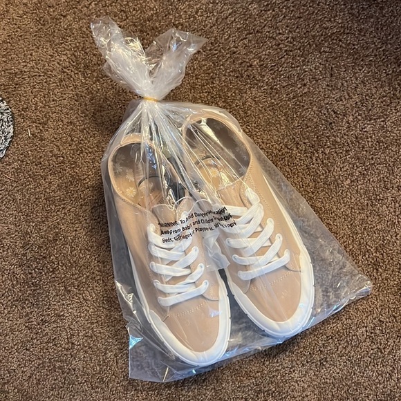 NEW With tags size 11 Mad Love tan sneakers - Picture 7 of 8